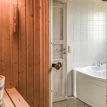 Amazing In With Sauna, Wifi And 3 Bedrooms